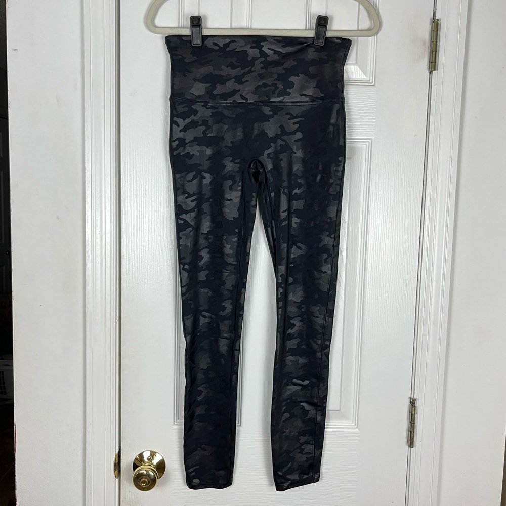 Spanx Camo Control Leggings